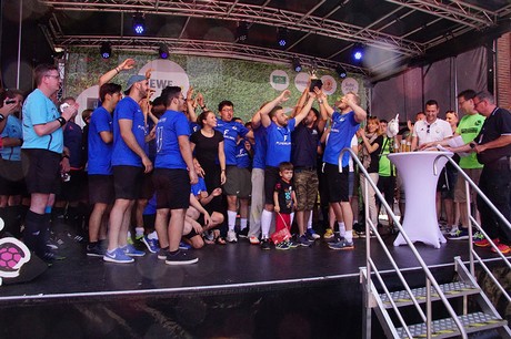 Com Together Cup